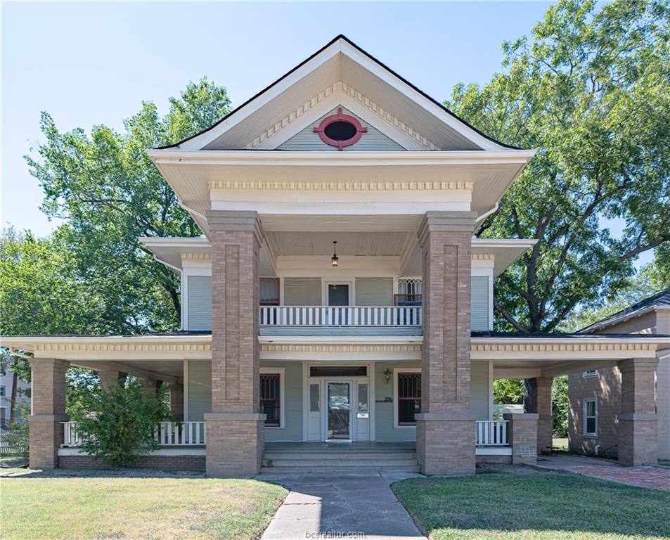 House for rent at 206 S Sims Ave, Bryan, TX 77803