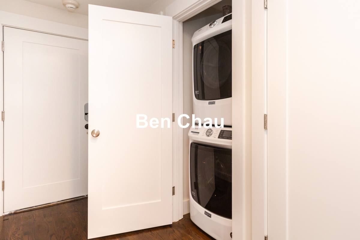 Apartment for rent at 24 Clary St #3B, Cambridge, MA 02139