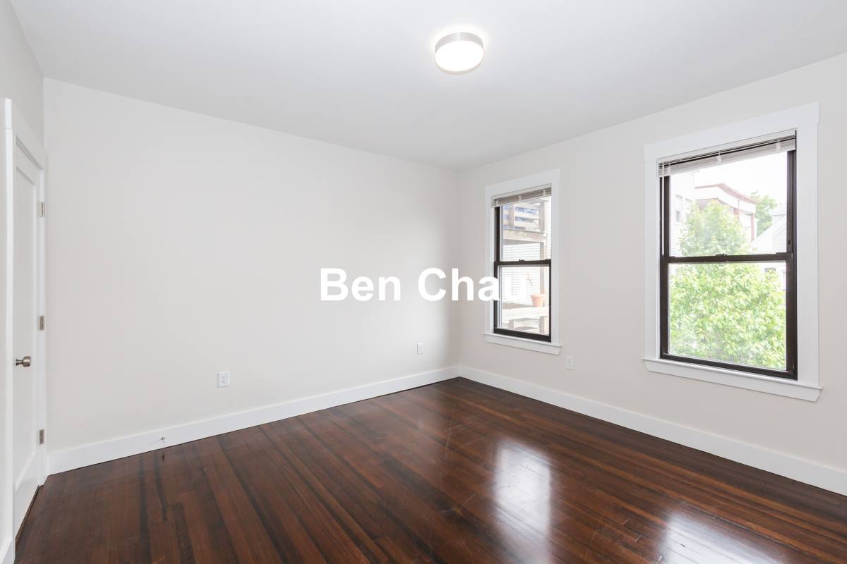 Apartment for rent at 24 Clary St #3B, Cambridge, MA 02139