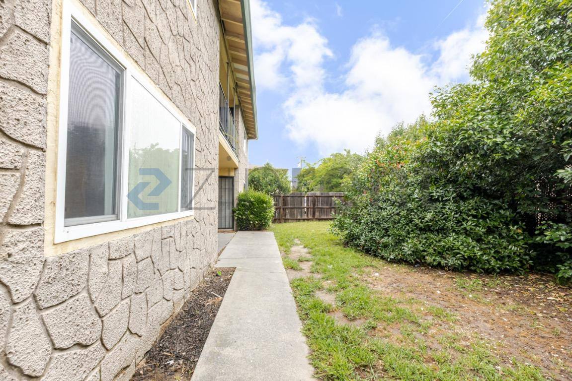 Apartment for rent at 4561 Ashcroft Ave #49, Sacramento, CA 95841