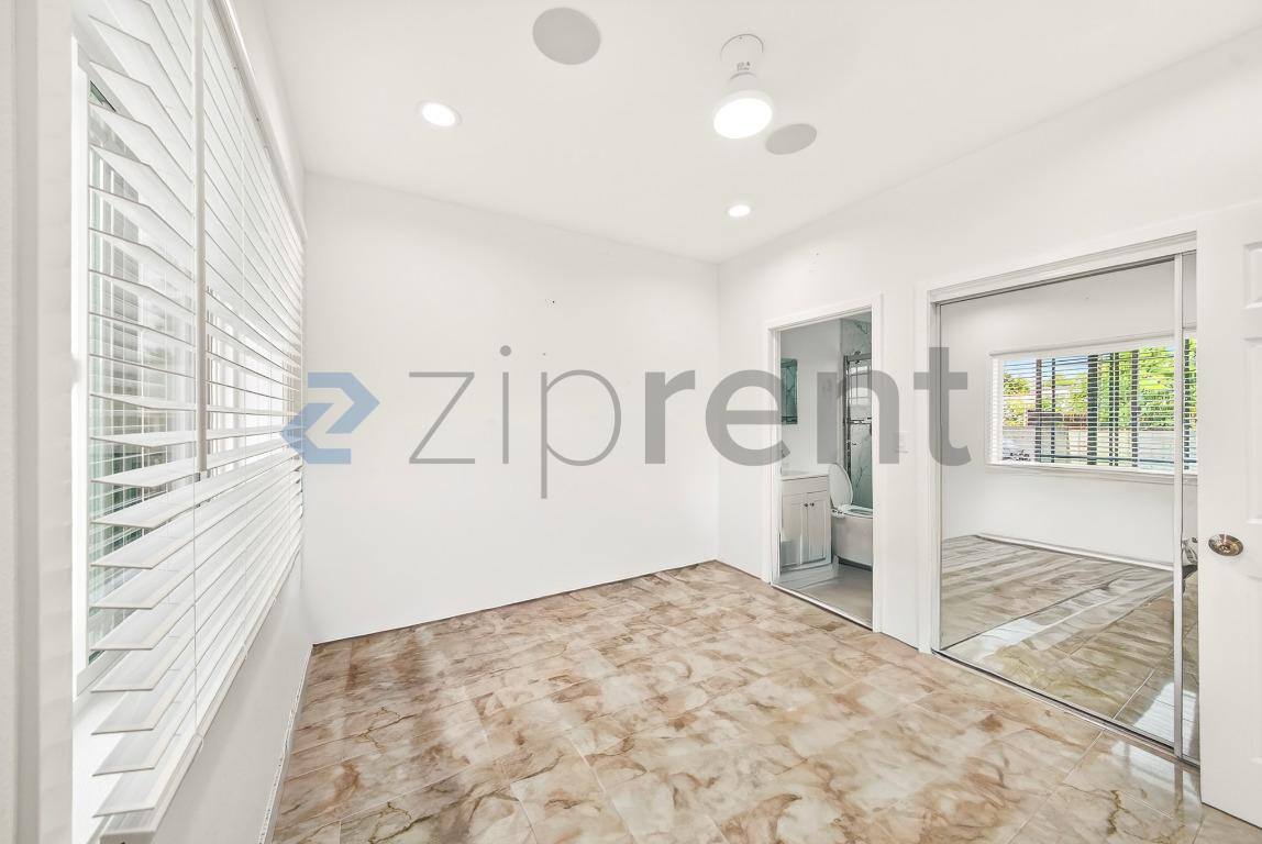 House for rent at 17426 Elkwood St #ADU, Northridge, CA 91325