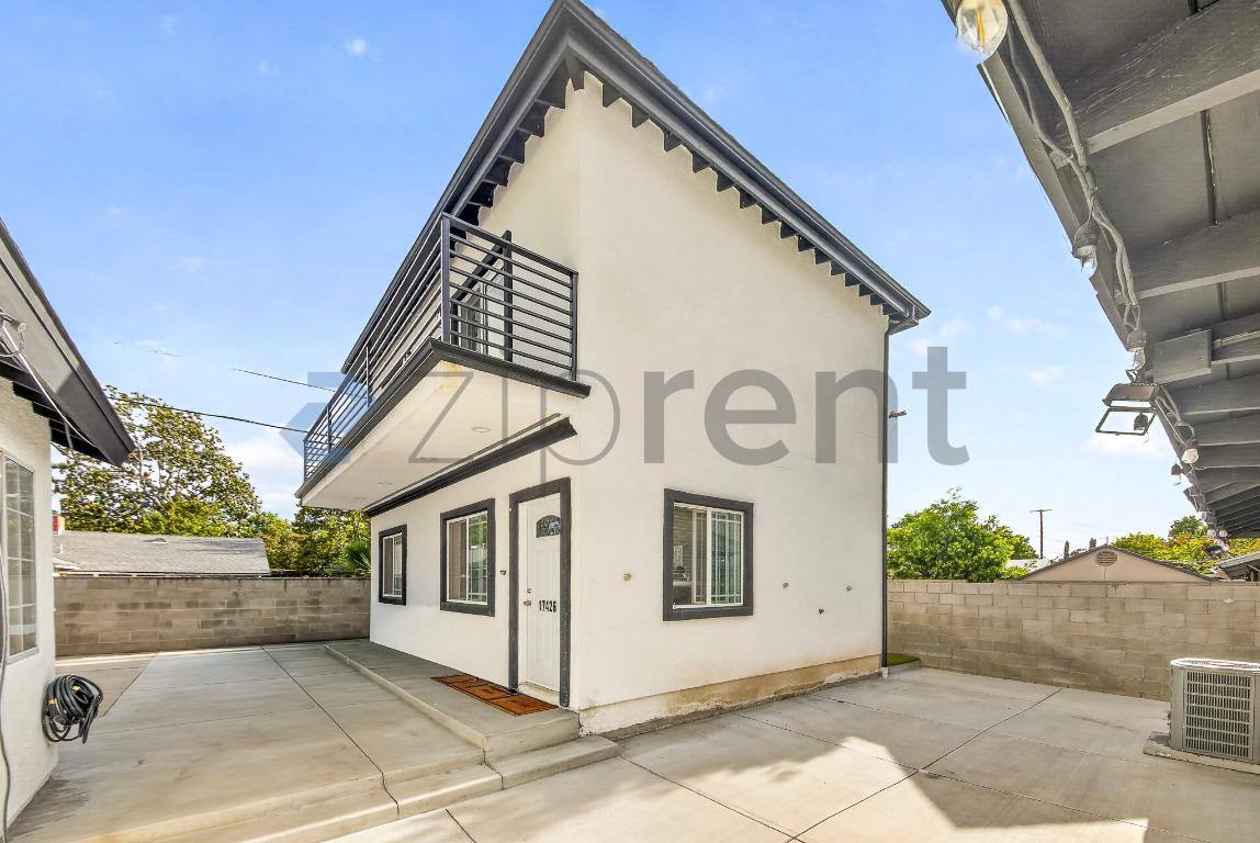 House for rent at 17426 Elkwood St #ADU, Northridge, CA 91325