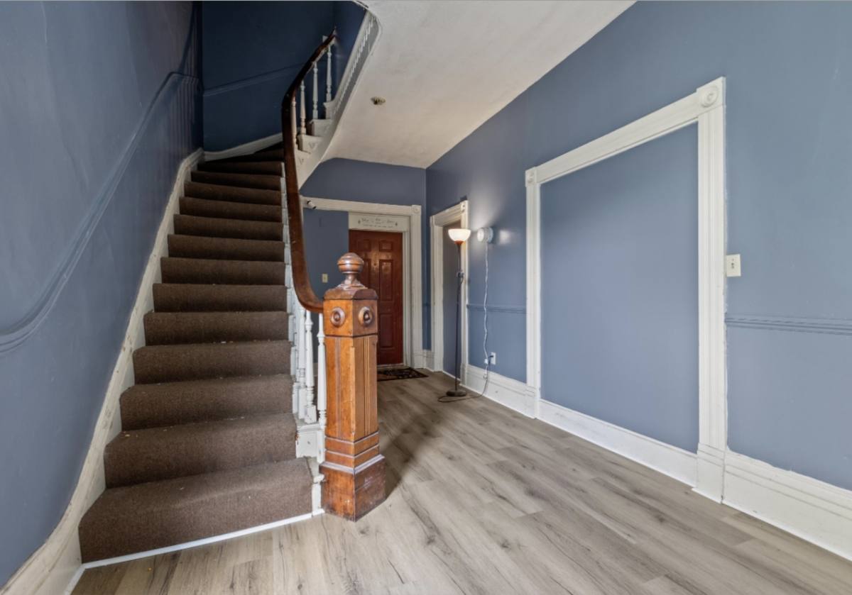 Apartment for rent at 127 S Highland St, Winchester, KY 40391