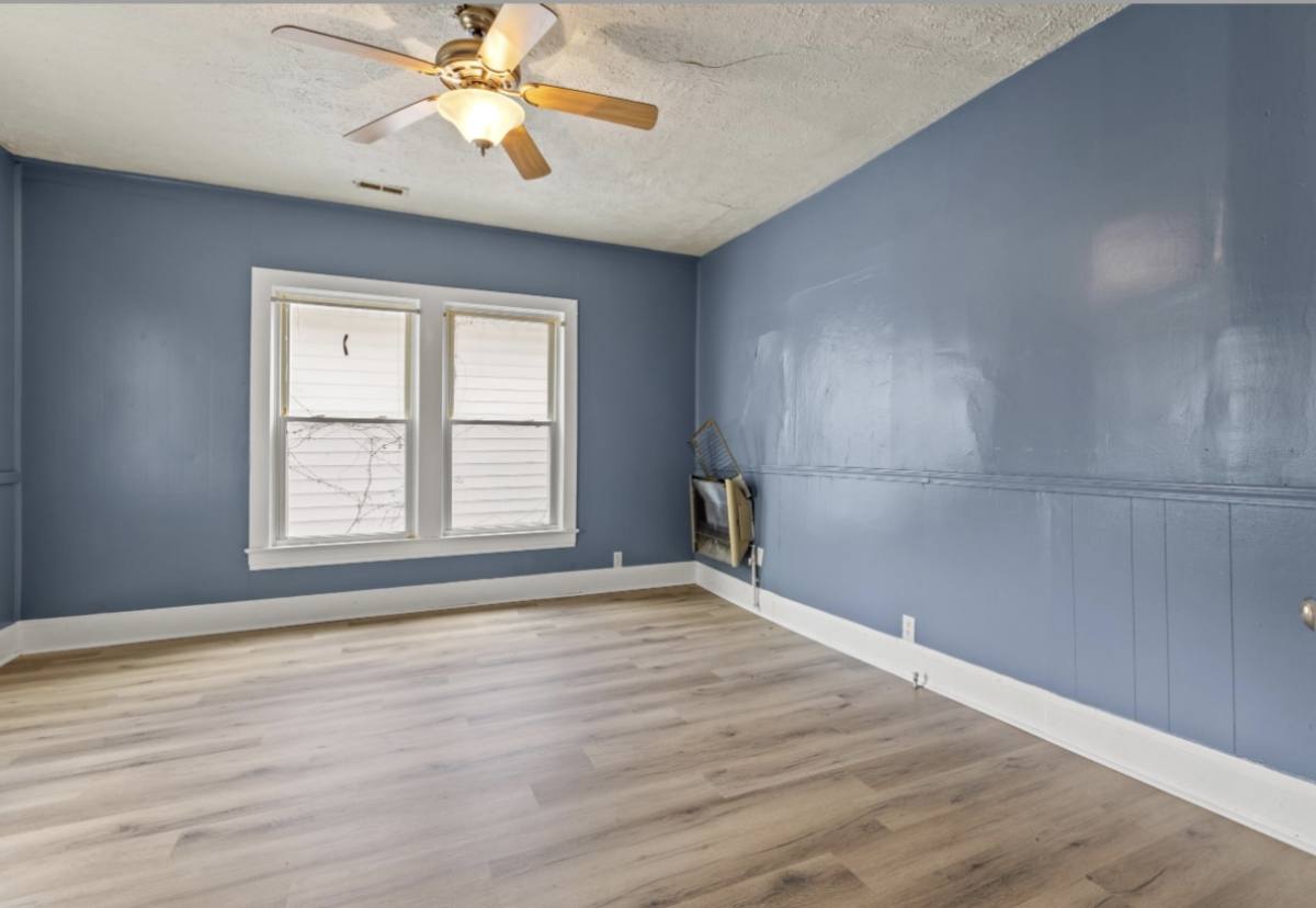 Apartment for rent at 127 S Highland St, Winchester, KY 40391