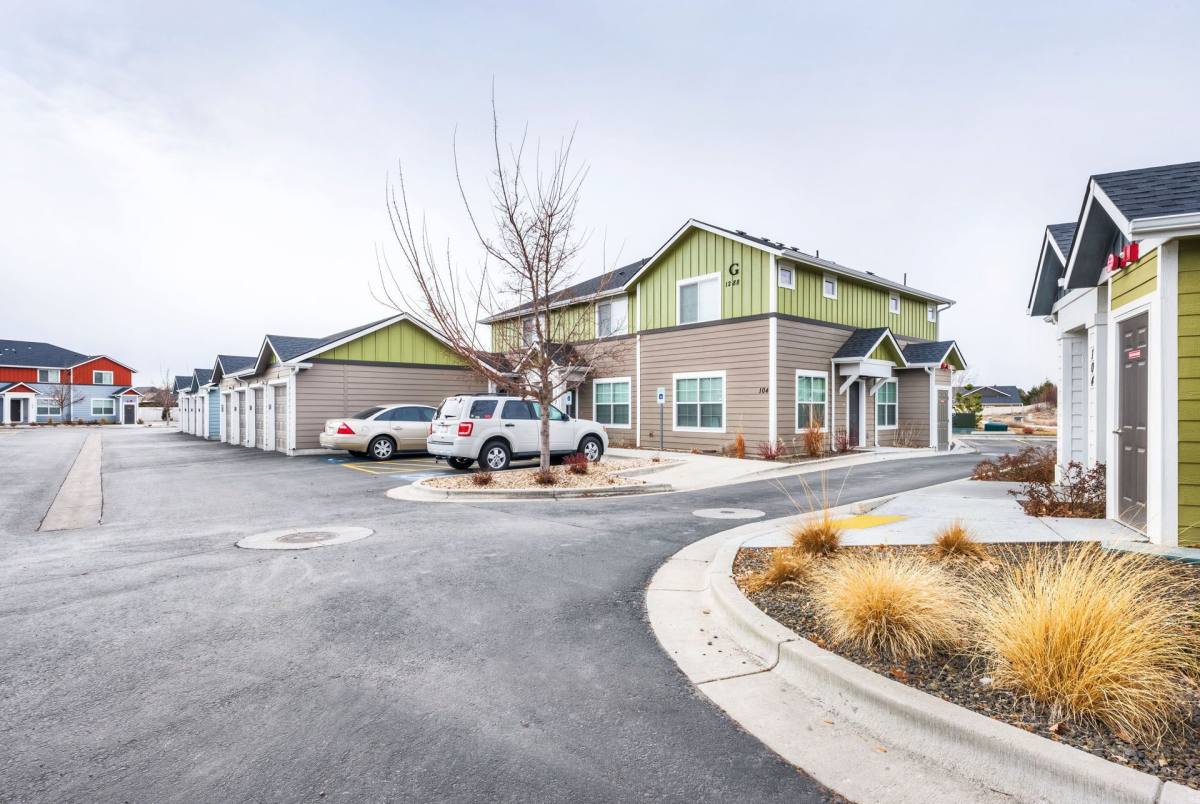 Apartment for rent at 1288 E Everest St, Meridian, ID 83646