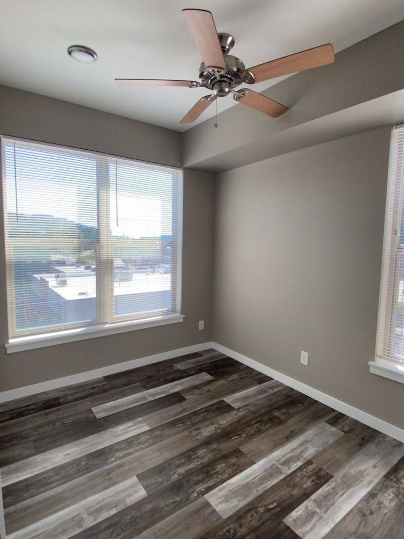 Apartment for rent at 112 37th St, Bellingham, WA 98225