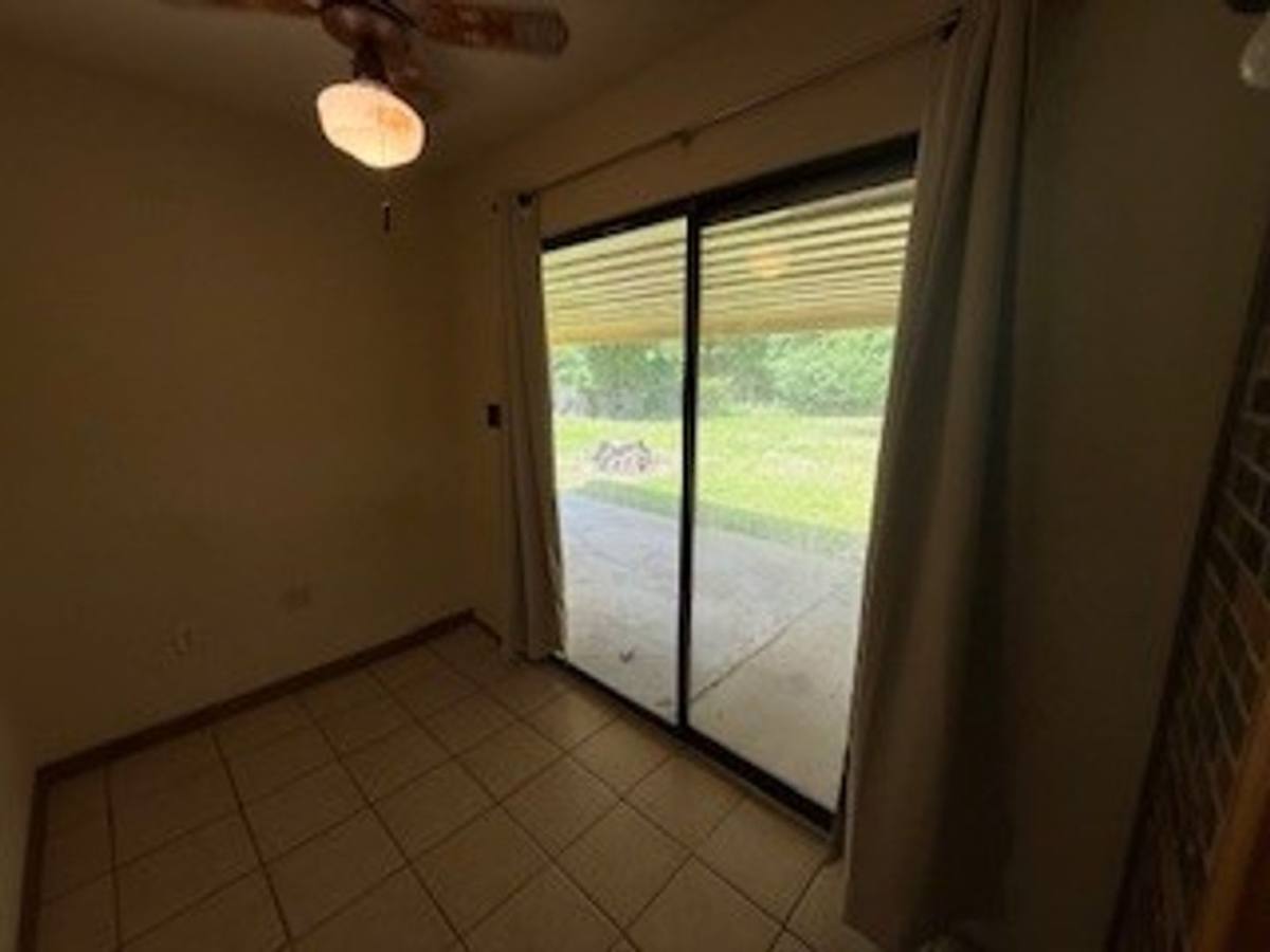 House for rent at 335 N Baronne St, Ponchatoula, LA 70454