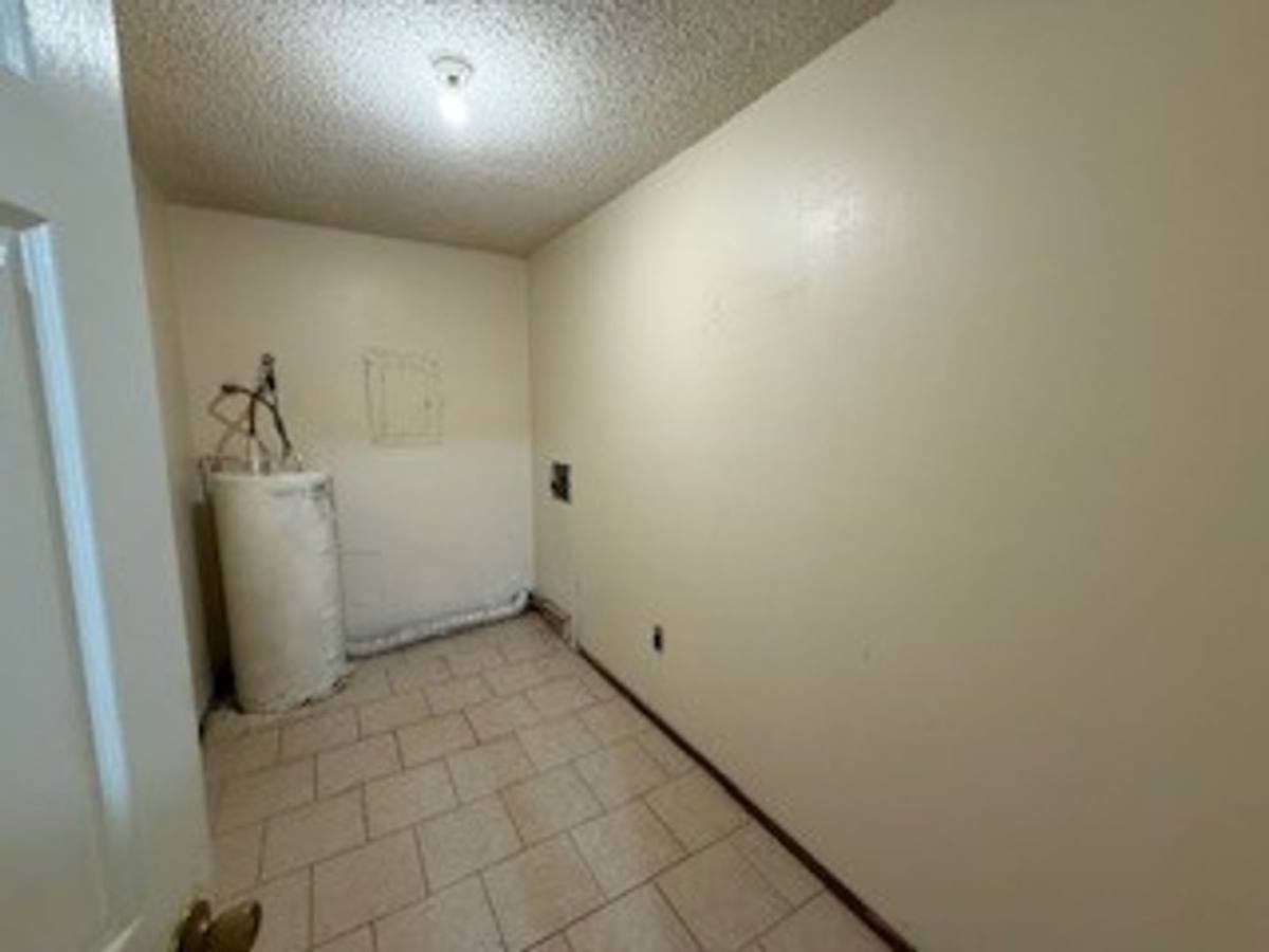 House for rent at 335 N Baronne St, Ponchatoula, LA 70454