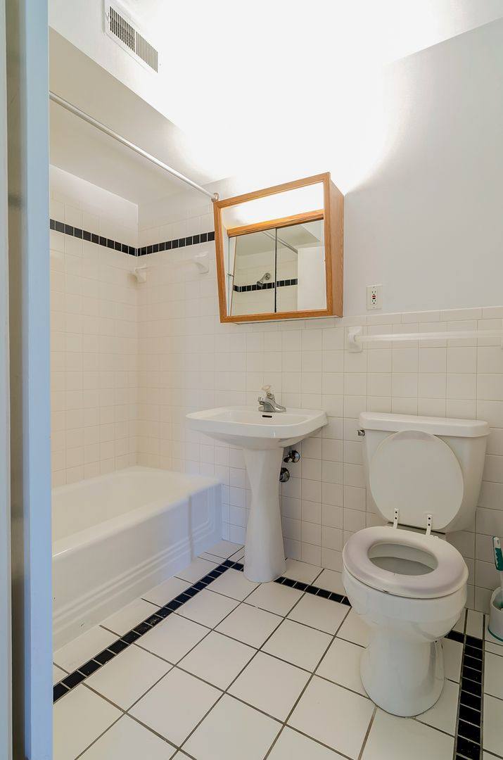 Apartment for rent at 7017 36th Ave N, Minneapolis, MN 55427