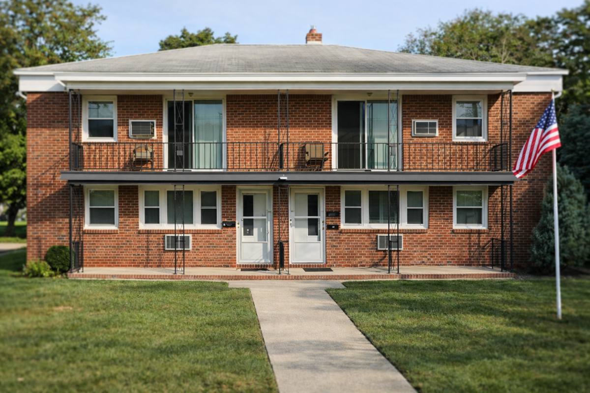 Apartment for rent at 45-55 Haines Ave 29-35 E Broad St, Berlin, NJ 08009
