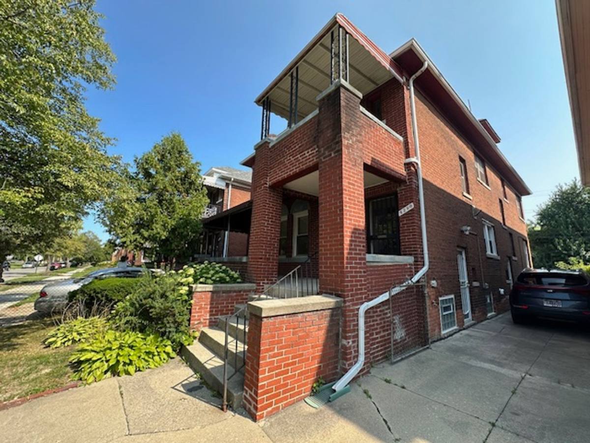 Apartment for rent at 4287 W Grand, Detroit, MI 48238