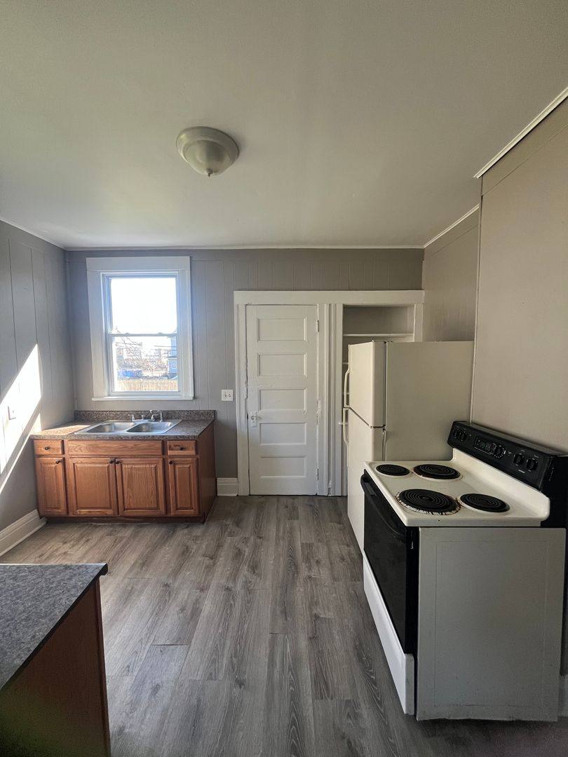 Apartment for rent at 142-144 Bowman St, Rochester, NY 14609