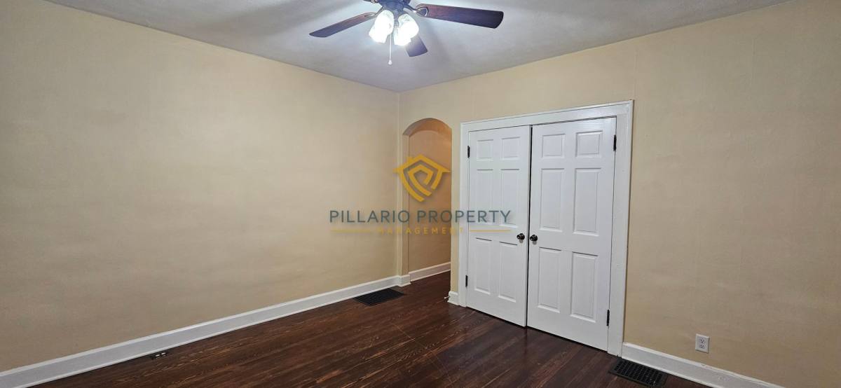 Apartment for rent at 3709 Brookside Parkway S Dr, Indianapolis, IN 46201