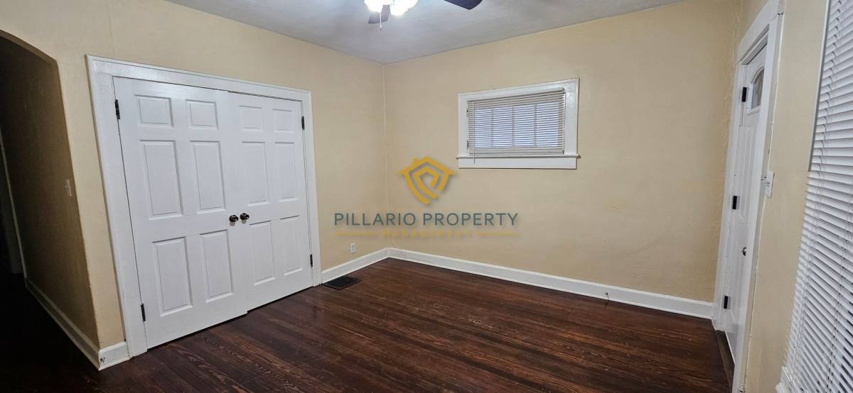 Apartment for rent at 3709 Brookside Parkway S Dr, Indianapolis, IN 46201