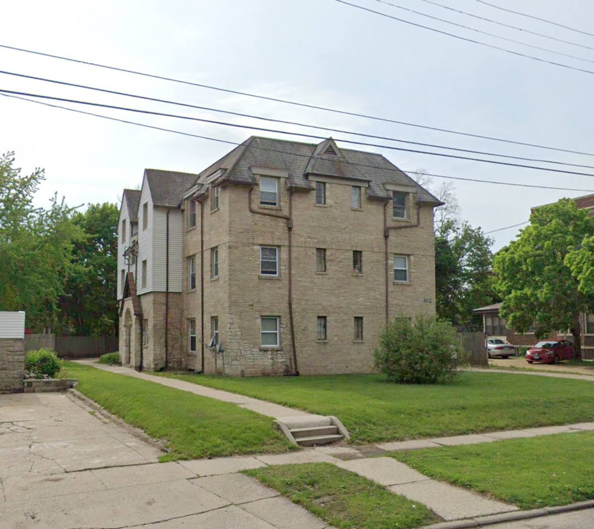 Apartment for rent at 912 Haskell Ave, Rockford, IL 61103
