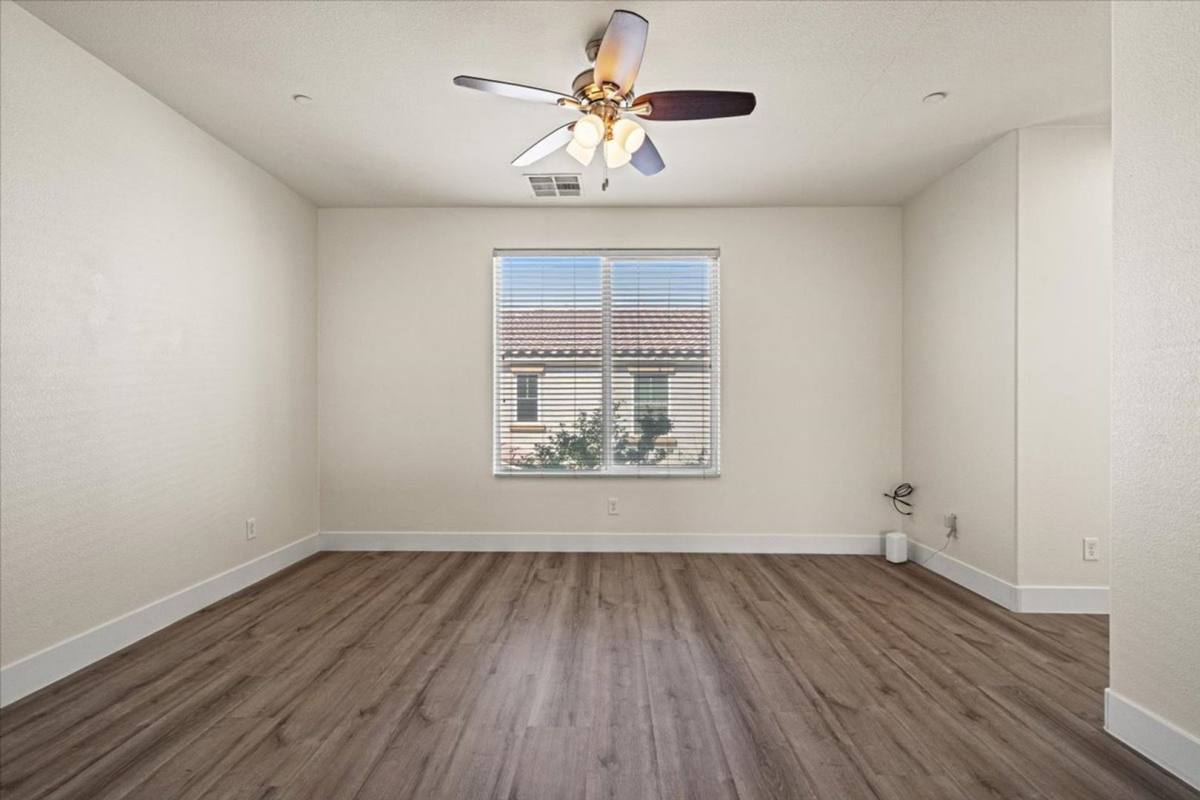 House for rent at 4563 Townwall St, Las Vegas, NV 89115