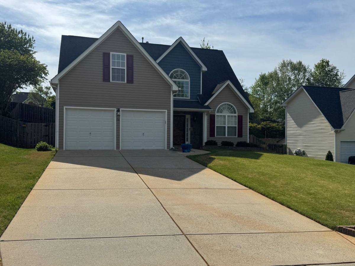 House for rent at 136 Madelia Place, Mooresville, NC 28115