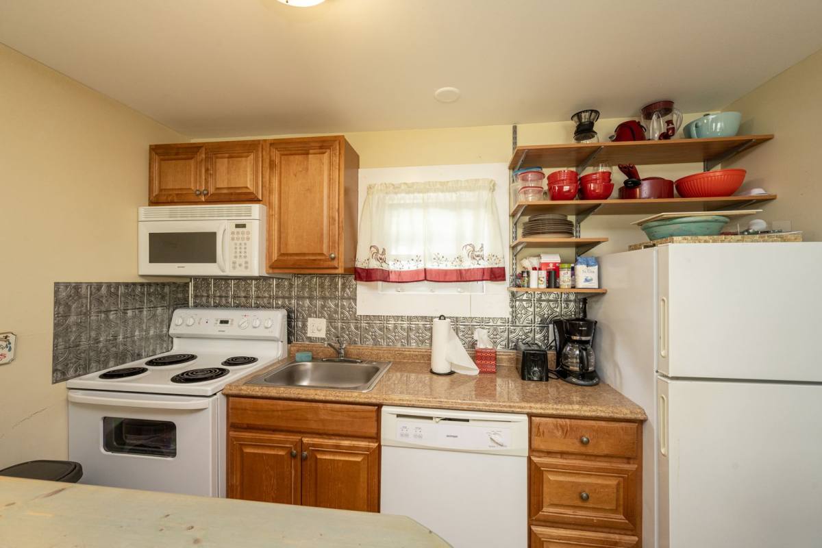 Apartment for rent at 415 Julia-Back, Key West, FL 33040