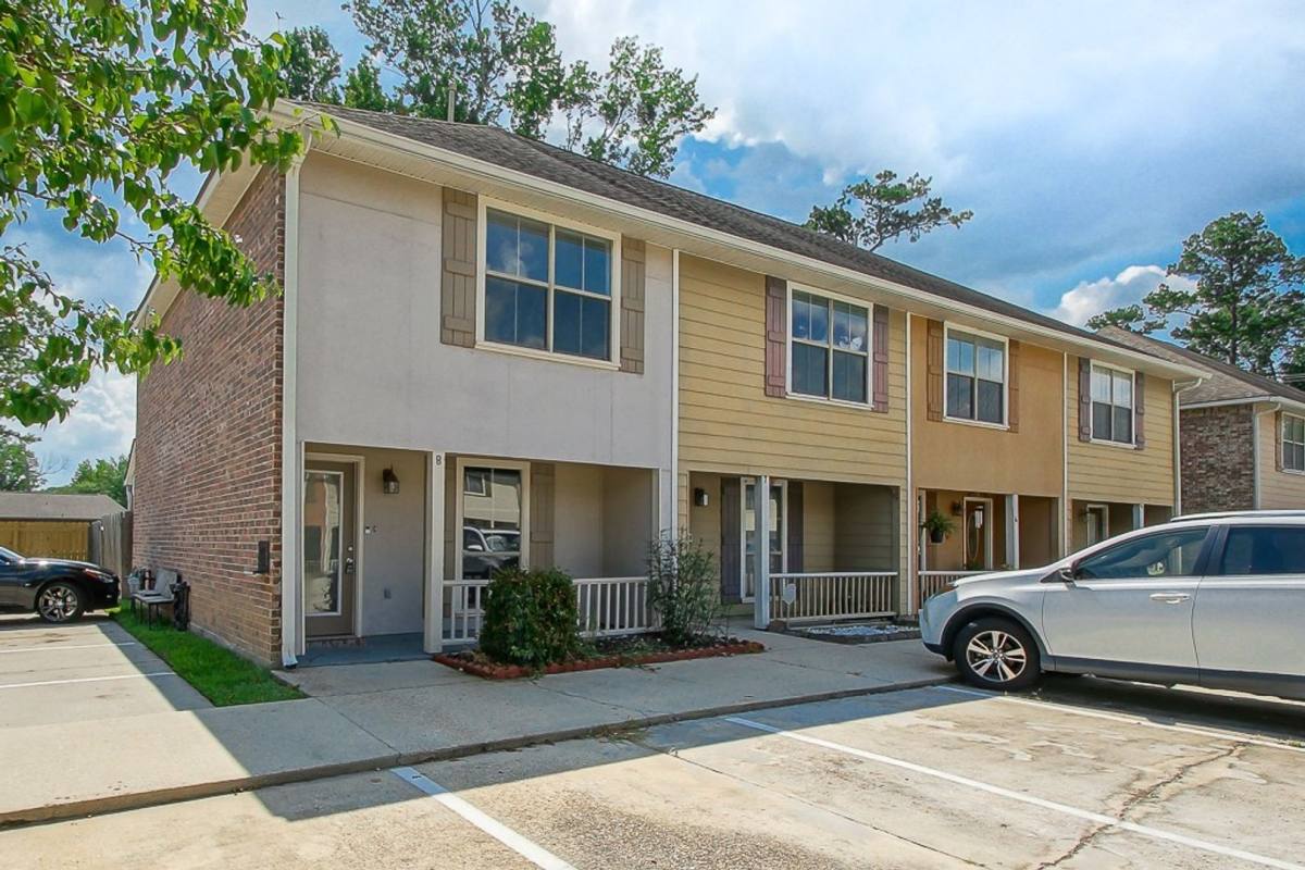 Townhouse for rent at 13080 Burgess Ave, Walker, LA 70785