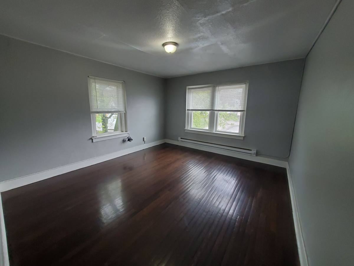 Apartment for rent at 2930 5th Ave, Rock Island, IL 61201