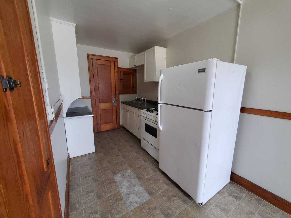 Apartment for rent at 2930 5th Ave, Rock Island, IL 61201