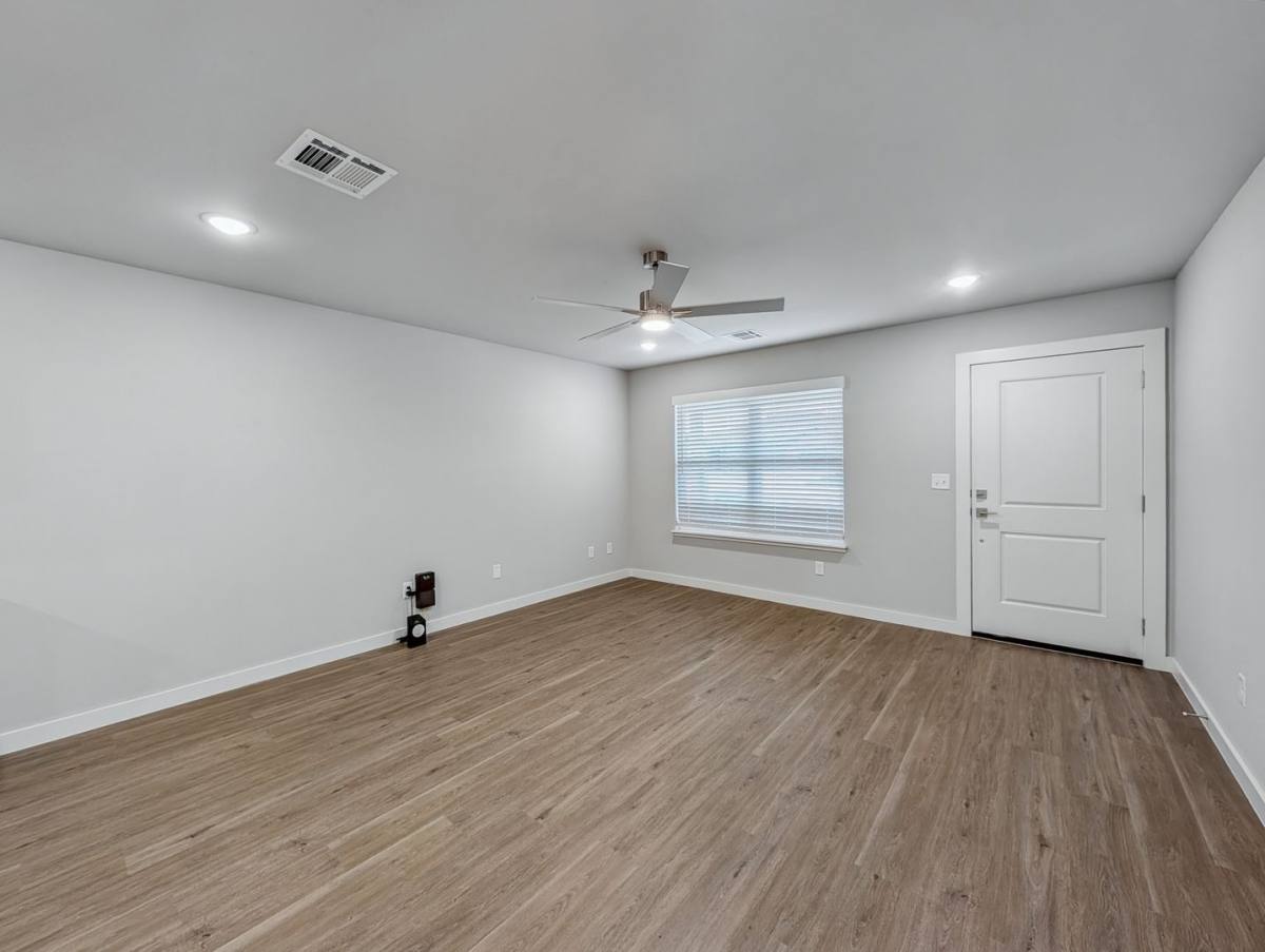 House for rent at 313 65th Ave, Bentonville, AR 72713