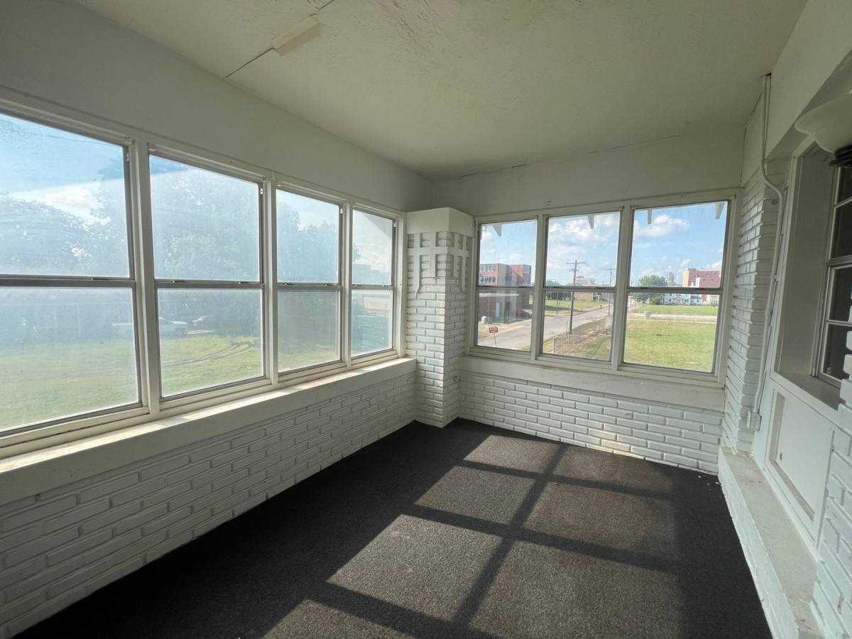 Apartment for rent at 317 A St NW, Ardmore, OK 73401