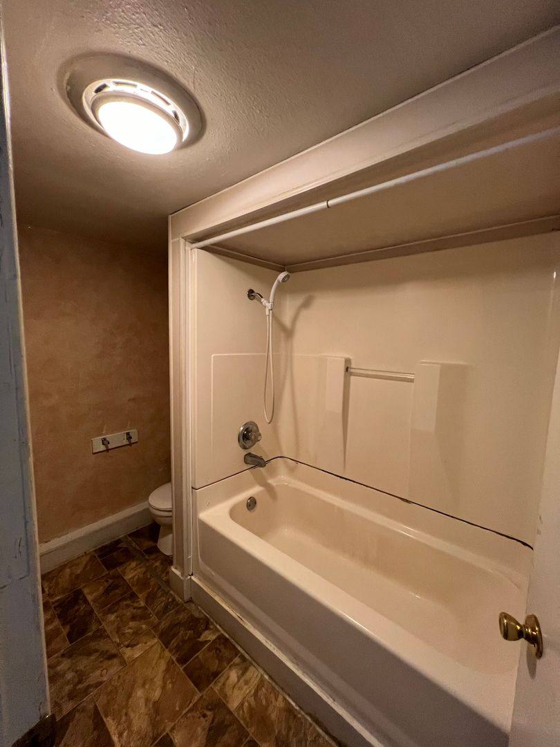 Apartment for rent at 317 A St NW, Ardmore, OK 73401