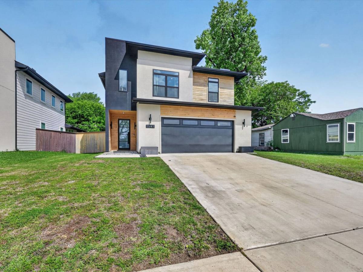 House for rent at 1941 Glenmore Ave, Fort Worth, TX 76102