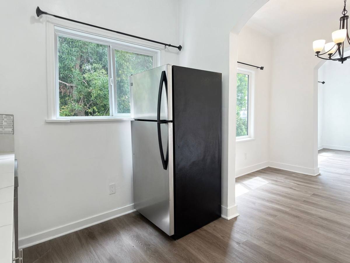 Apartment for rent at 3325 E 2nd St, Long Beach, CA 90803