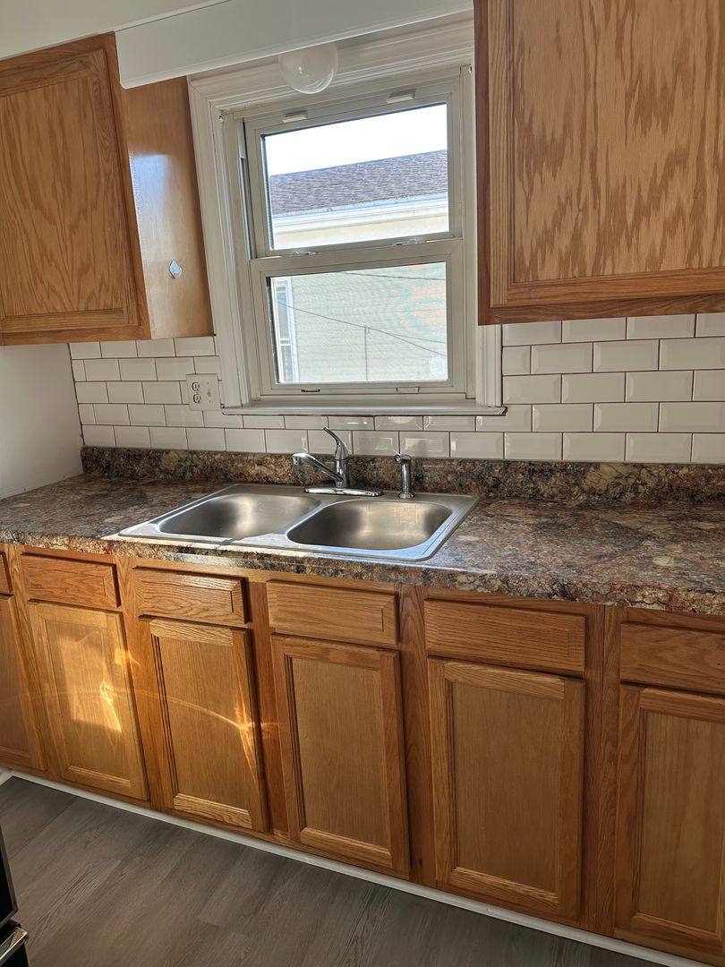 Apartment for rent at 1652 Roosevelt Ave, Steubenville, OH 43952