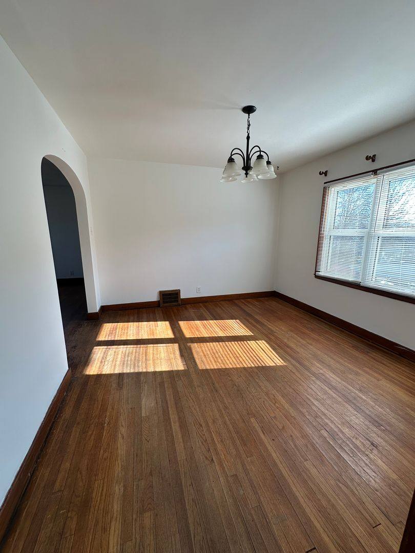 Apartment for rent at 1652 Roosevelt Ave, Steubenville, OH 43952