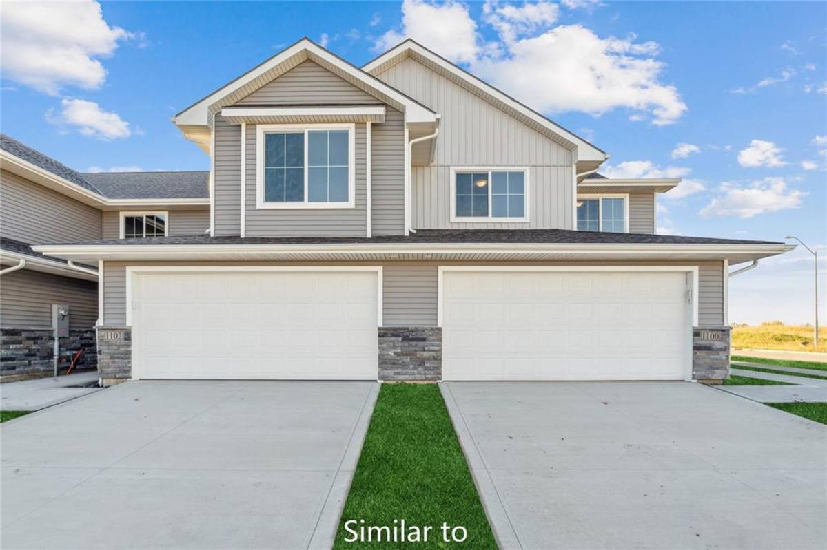 Townhouse for rent at 1117 Sunflower Lane, Pella, IA 50219