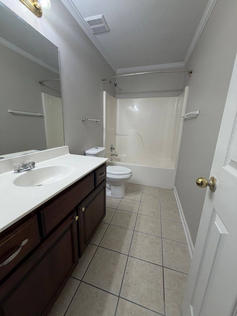 House for rent at 24 Hulsey Cove, Jackson, TN 38305