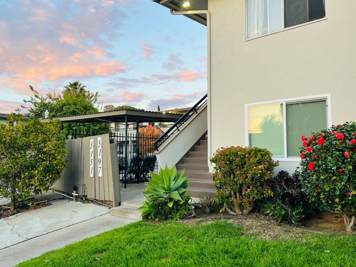 Apartment for rent at 5151-5197 Dailey Court, La Mesa, CA 91942