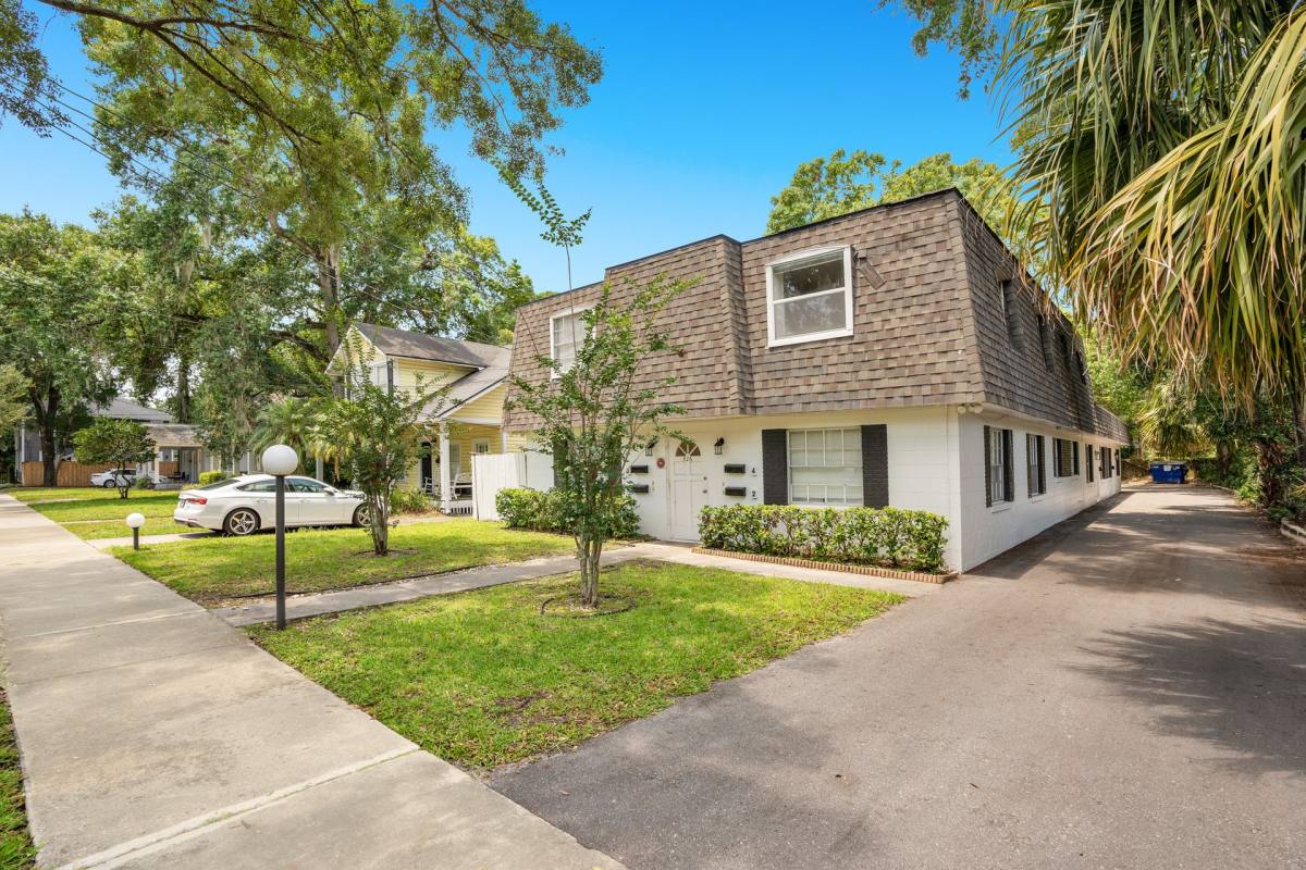 Apartment for rent at 526 S Eola Dr, Orlando, FL 32801