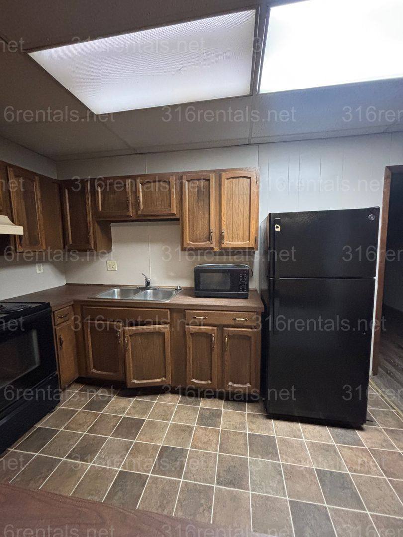 Apartment for rent at 111 W Pine, El Dorado, KS 67042