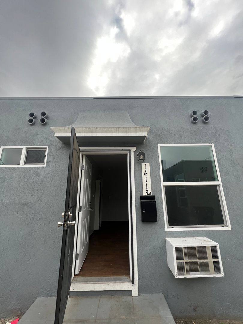 Apartment for rent at 1411-1413 E 53rd St, Los Angeles, CA 90011