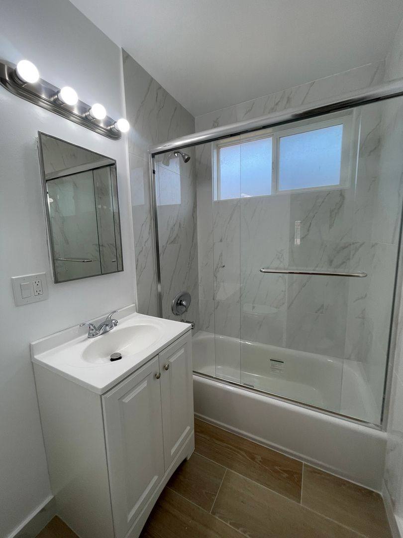 Apartment for rent at 13801 - 13817 Van Ness Ave, Gardena, CA 90249