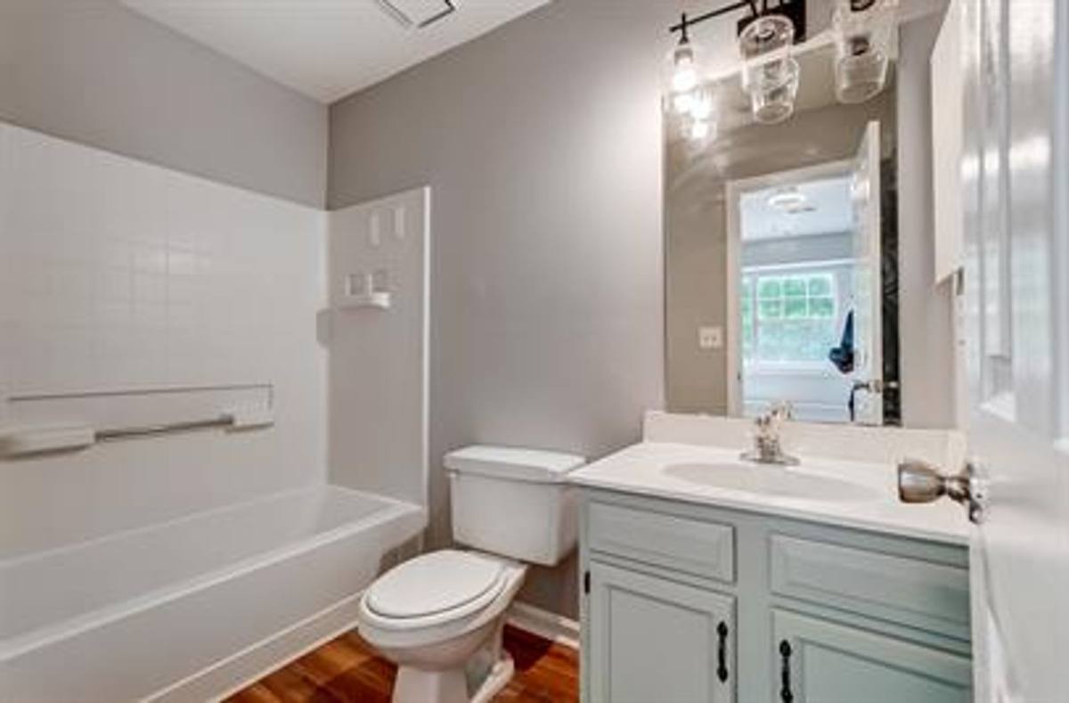 Townhouse for rent at 3821 Mosscroft Lane, Charlotte, NC 28215