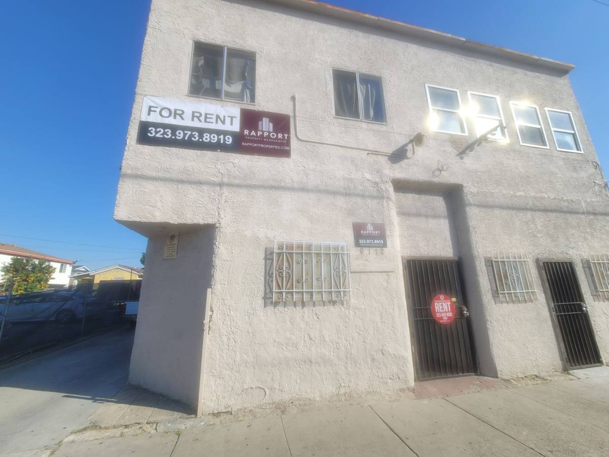 Apartment for rent at 6112 San Pedro, Los Angeles, CA 90003