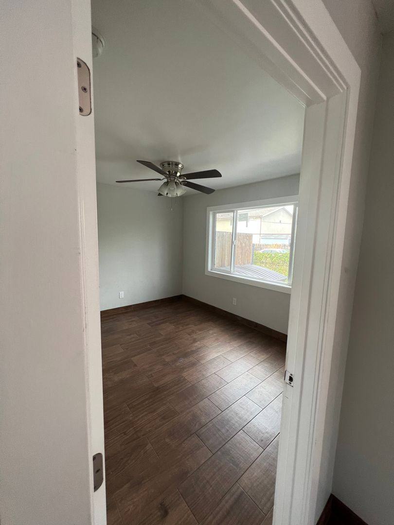 Apartment for rent at 6112 San Pedro, Los Angeles, CA 90003