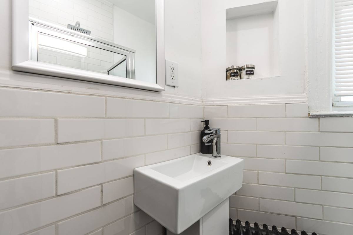 Apartment for rent at 4913 Yew St, Pittsburgh, PA 15224