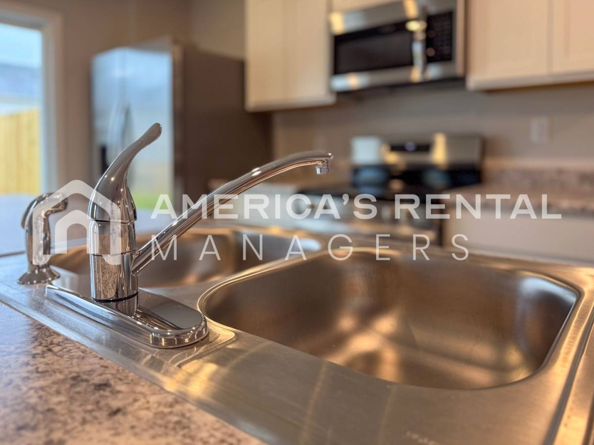 Townhouse for rent at 62 River Grass Dr, Lincoln, AL 35096