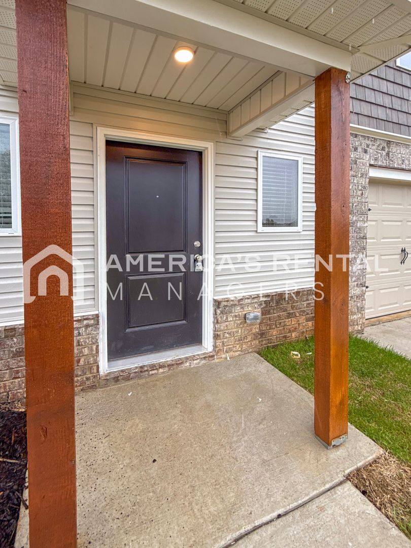 Townhouse for rent at 62 River Grass Dr, Lincoln, AL 35096