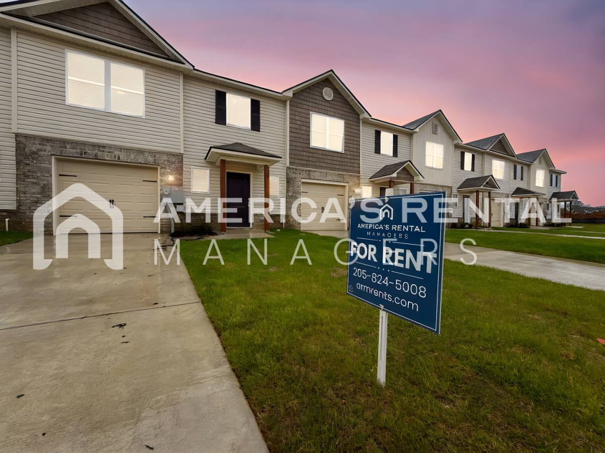 Townhouse for rent at 62 River Grass Dr, Lincoln, AL 35096