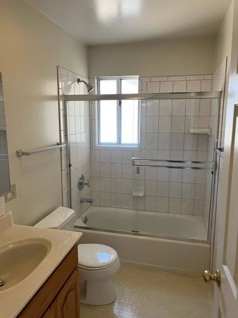 Apartment for rent at 929 Lexington Ave, El Cerrito, CA 94530