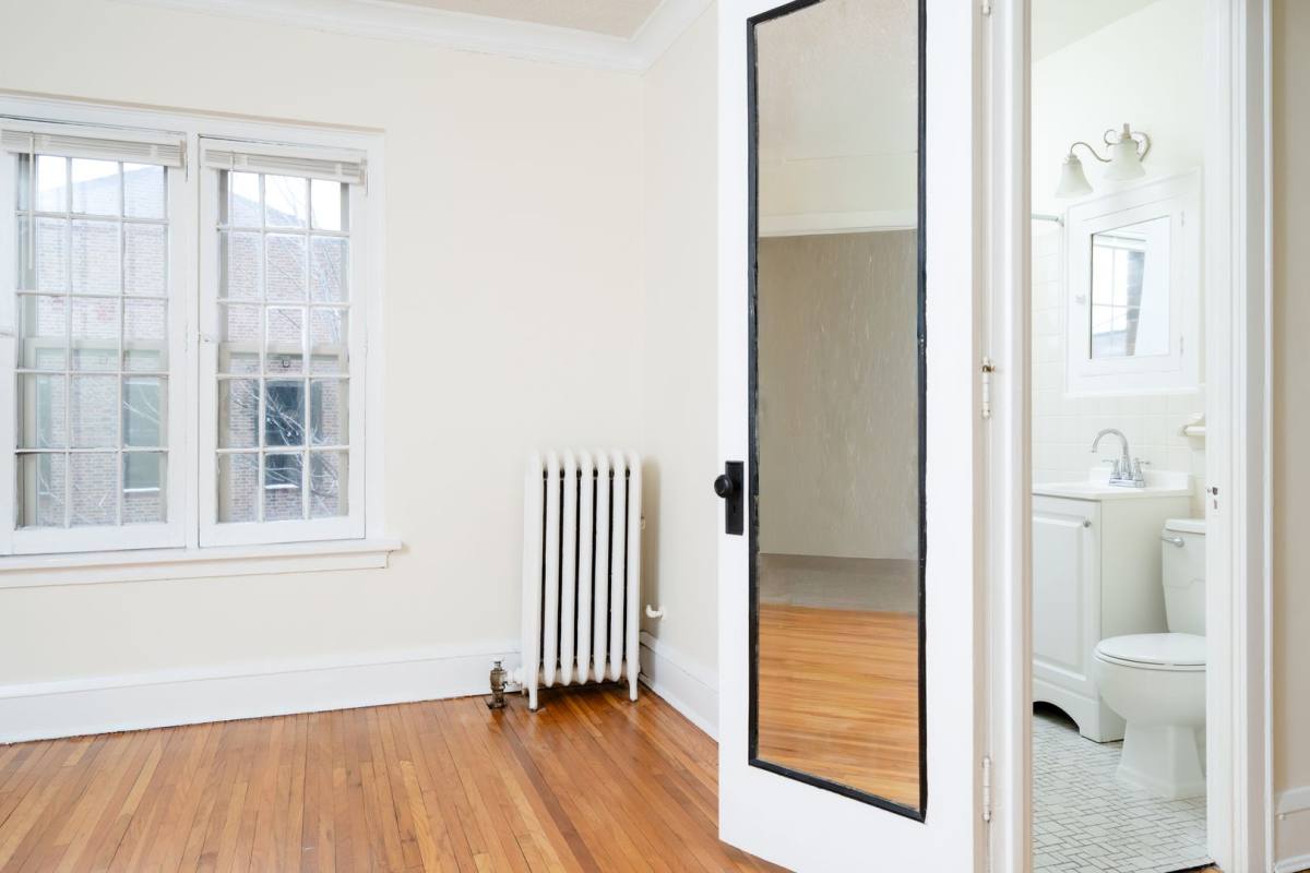 Apartment for rent at 1000 W Franklin Ave, Minneapolis, MN 55405