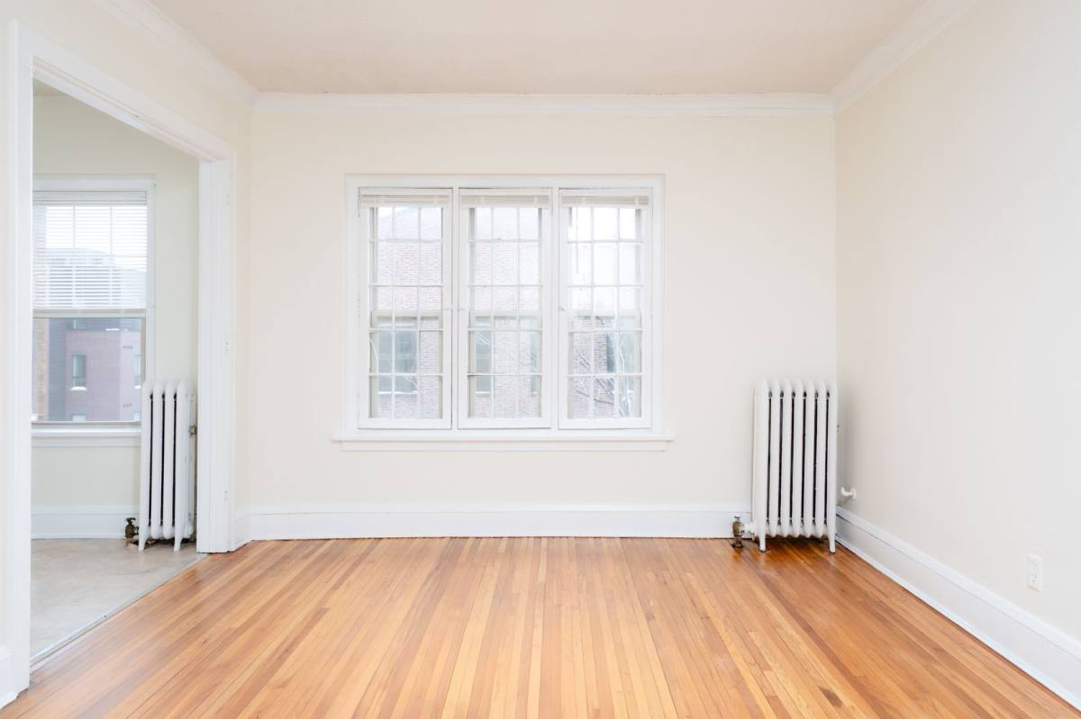 Apartment for rent at 1000 W Franklin Ave, Minneapolis, MN 55405