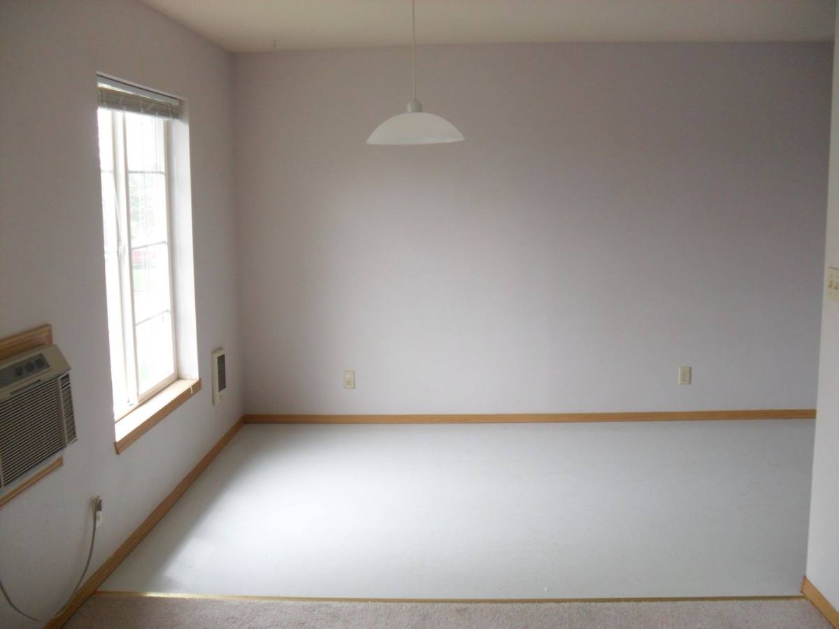 Apartment for rent at 421 NW 17th St, Redmond, OR 97756